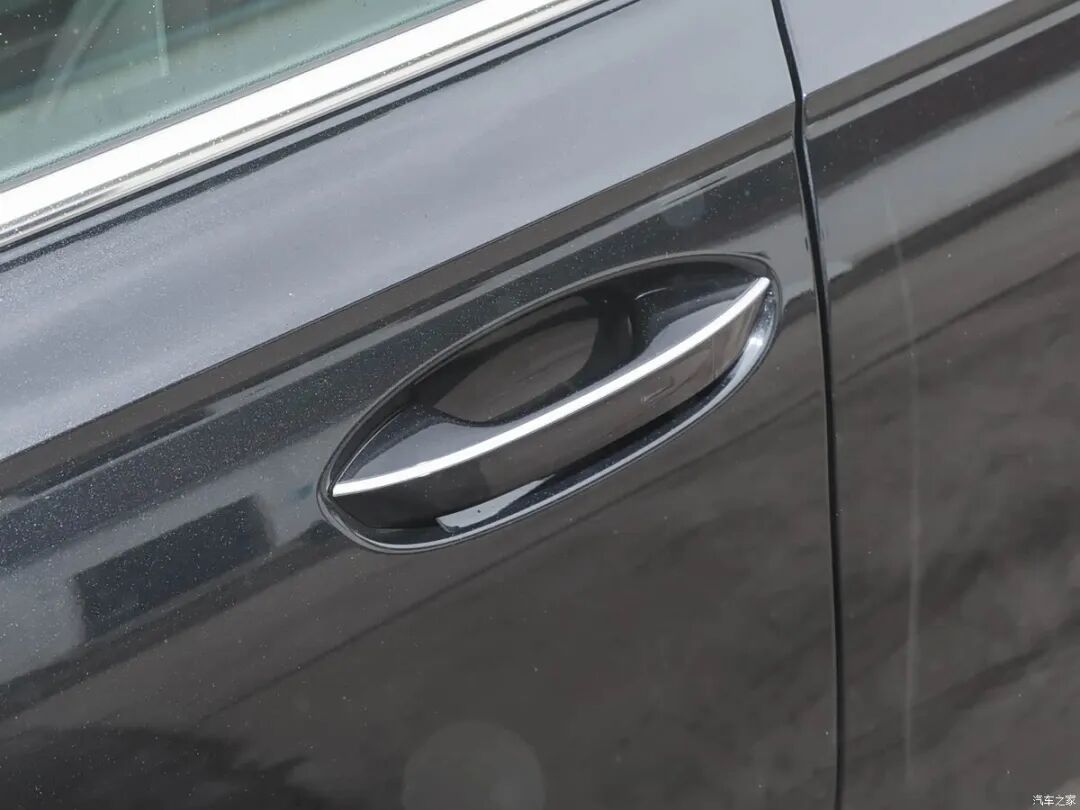 碰撞加剧逃生难度 工信部征求车门把手强制标准 应配备机械门把手