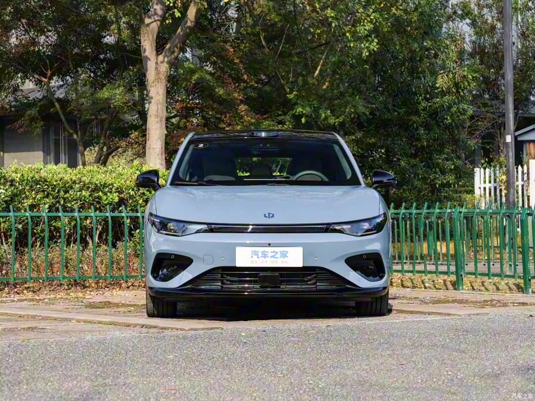 9.78万起就入手！8295芯片+激光雷达，续航里程605km！