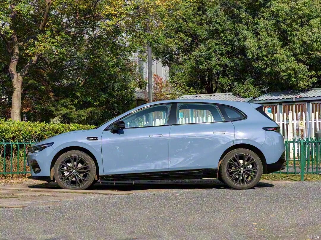 9.78万起就入手！8295芯片+激光雷达，续航里程605km！