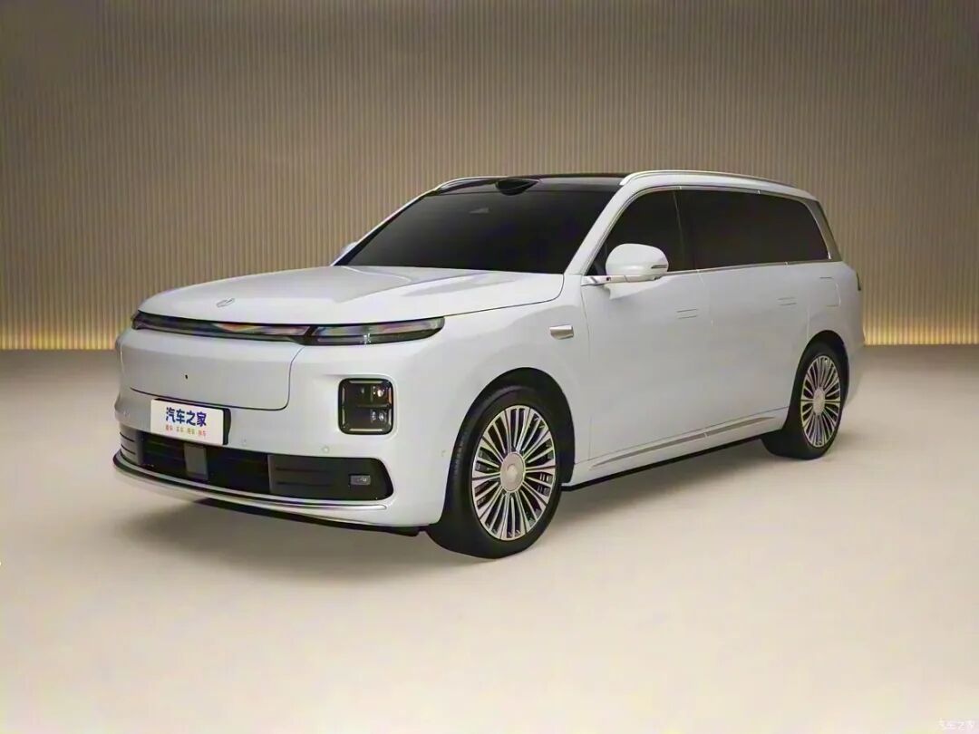 车长超5米2，轴距3米1多，“冰箱、彩电、大沙发”，还有3.6米级圆规掉头！