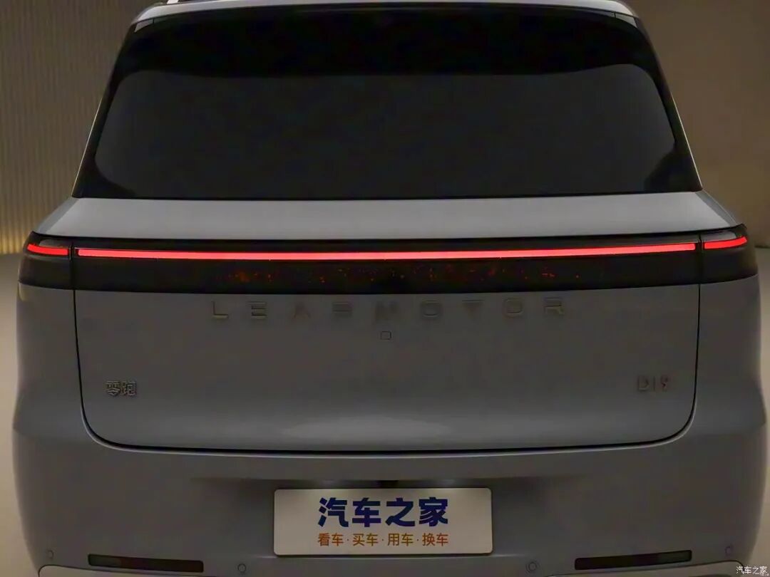 车长超5米2，轴距3米1多，“冰箱、彩电、大沙发”，还有3.6米级圆规掉头！