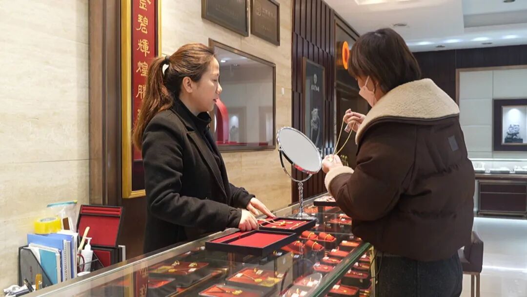 金价，再创历史新高！