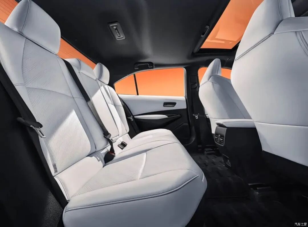 新增2.0L动力!轴距加长!12.98万起,还有64色律动氛围灯!