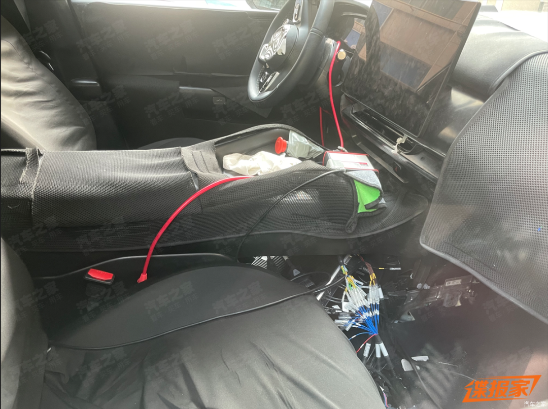 “运动版库里南”来了？2+2+2六座布局，45万就拿下？