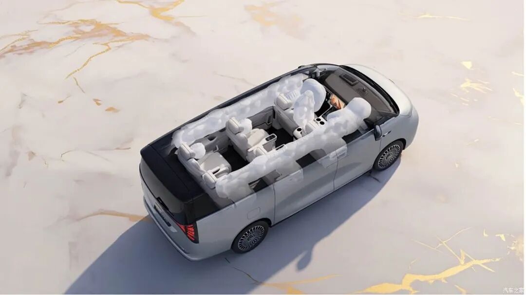 6/7/8座可选，吸顶娱乐屏，云感SPA座椅，得房率91.8%！老板座驾看看它！