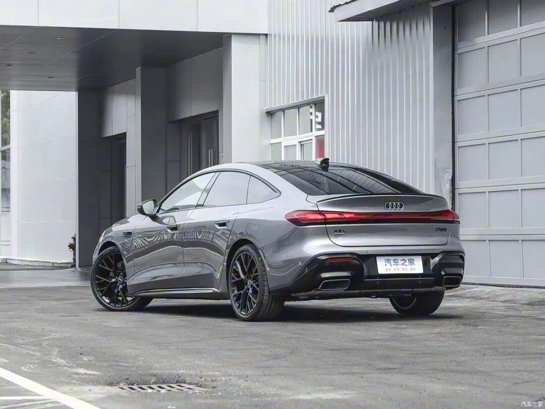 2.0T、四驱，溜背设计，运动感十足，奥迪粉别错过！