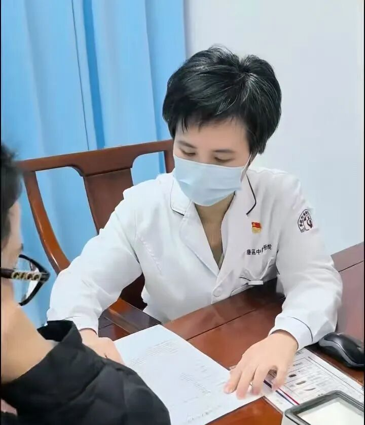 20岁女子隐私部位已经60岁了！医生：立刻停止