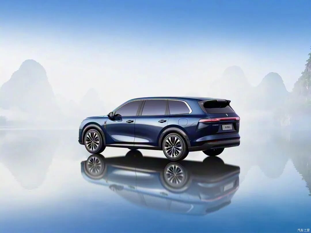 大六座SUV!车长超5米2,轴距3米1多,贯穿式尾灯,标配乾崑ADS 4 Pro!