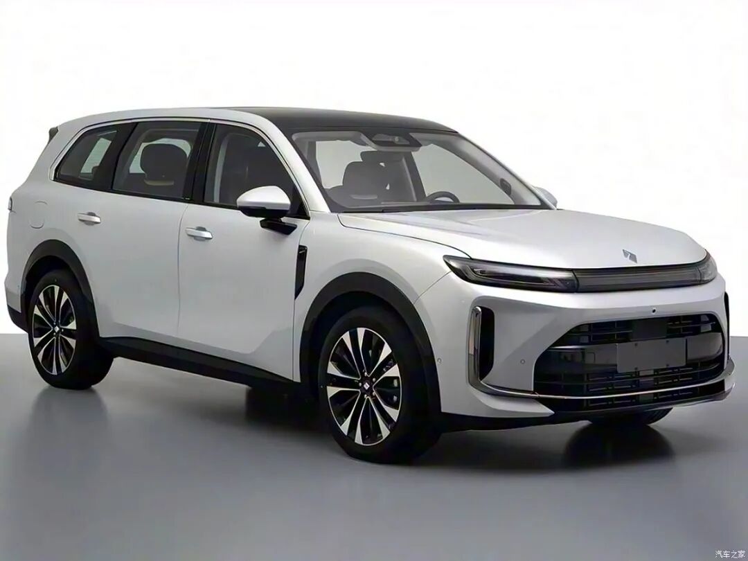 大六座SUV!车长超5米2,轴距3米1多,贯穿式尾灯,标配乾崑ADS 4 Pro!