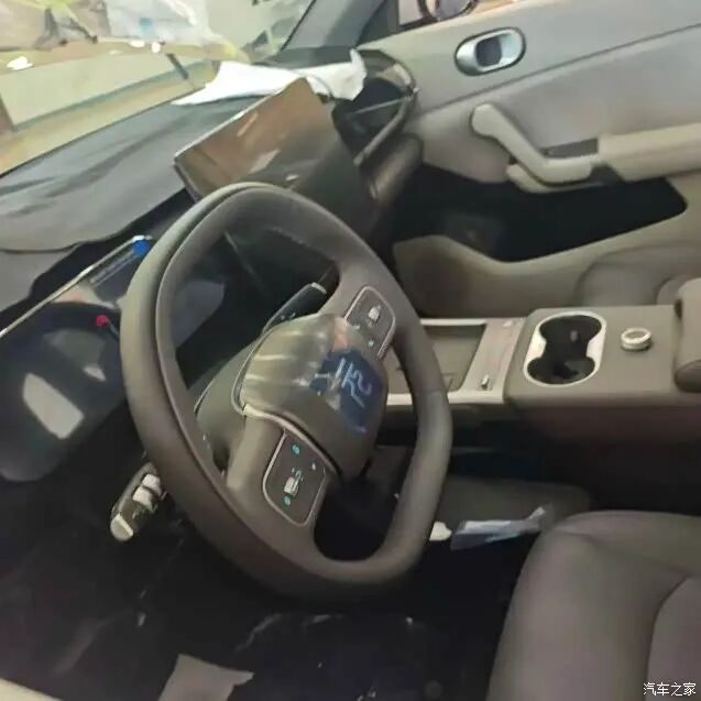 比亚迪全新SUV谍照曝光！或命名为元MAX，进入宋家族地盘？