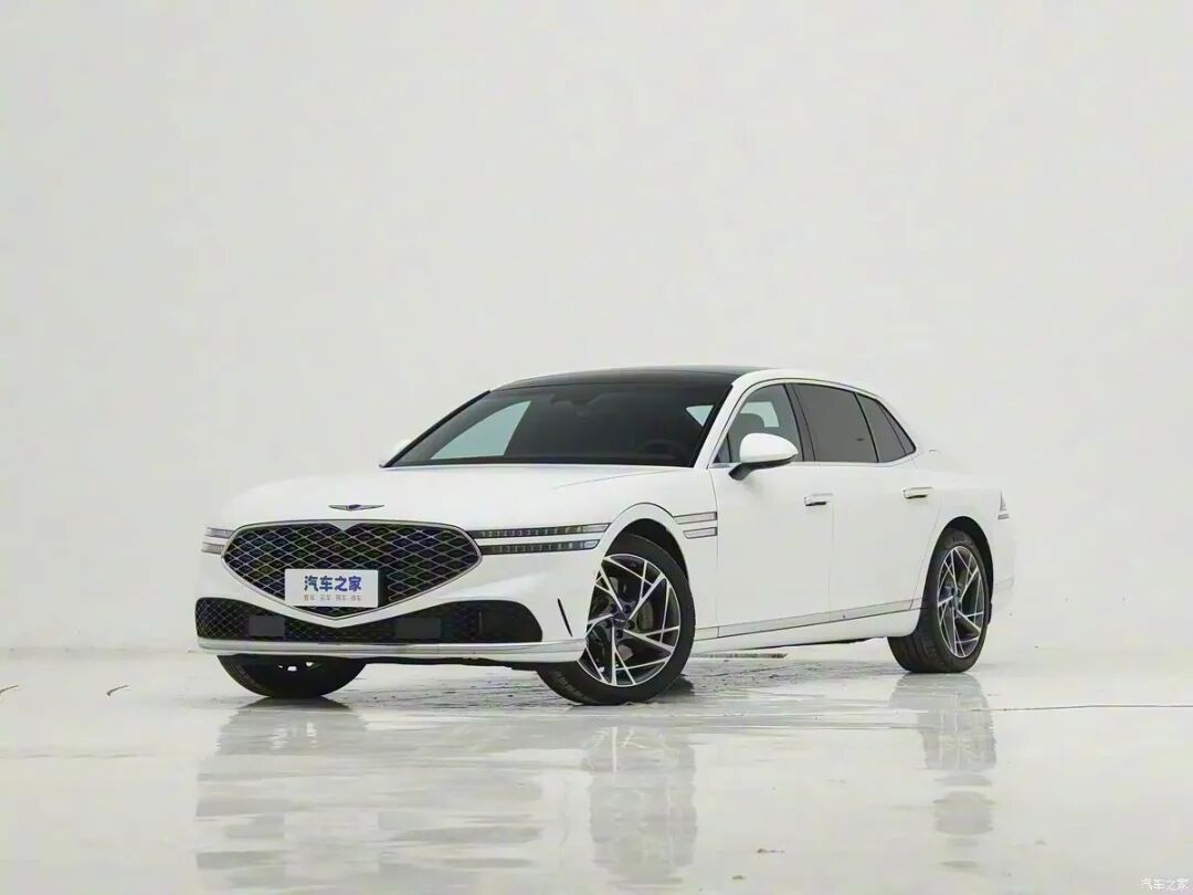 续航超1000公里，2.5T、362马力，双线条贯穿式尾灯，等等新车！