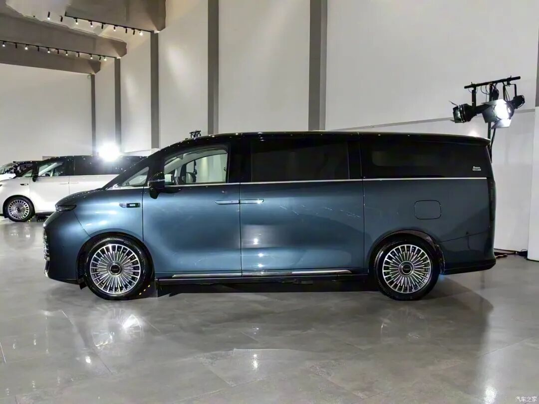 1.5T增程动力、四驱,激光雷达,“冰箱彩电大沙发”都不缺!