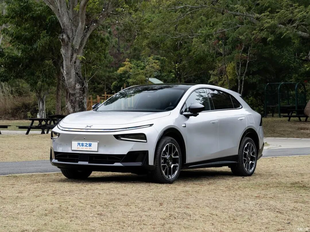 质感更强，电吸门，800V技术+5C超充电池，续航1704km，买新车的看看这辆！