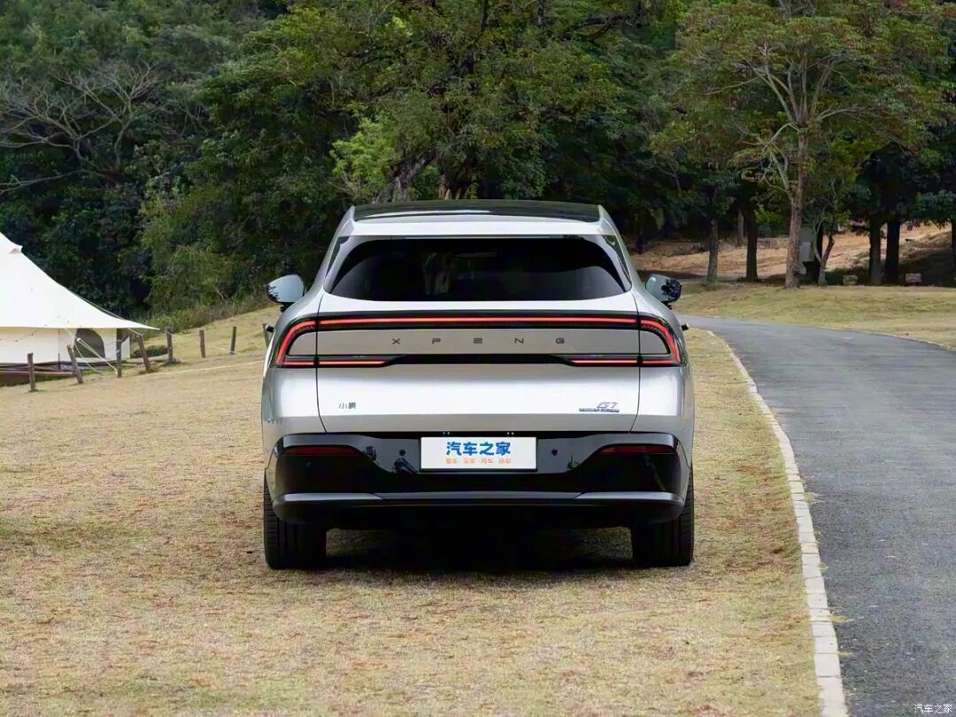 质感更强，电吸门，800V技术+5C超充电池，续航1704km，买新车的看看这辆！