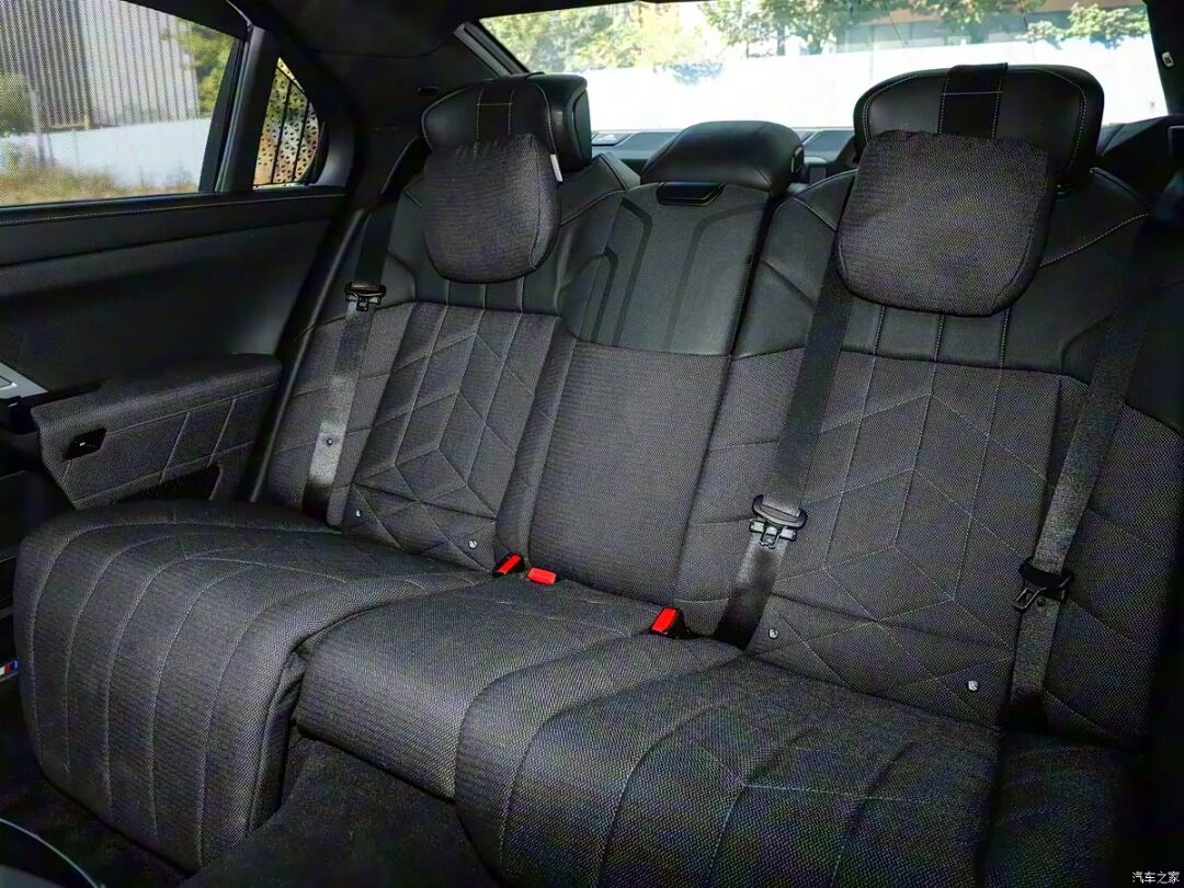 最高降30.1万?!宝马31款车型下调售价,喜欢宝马的朋友速看!