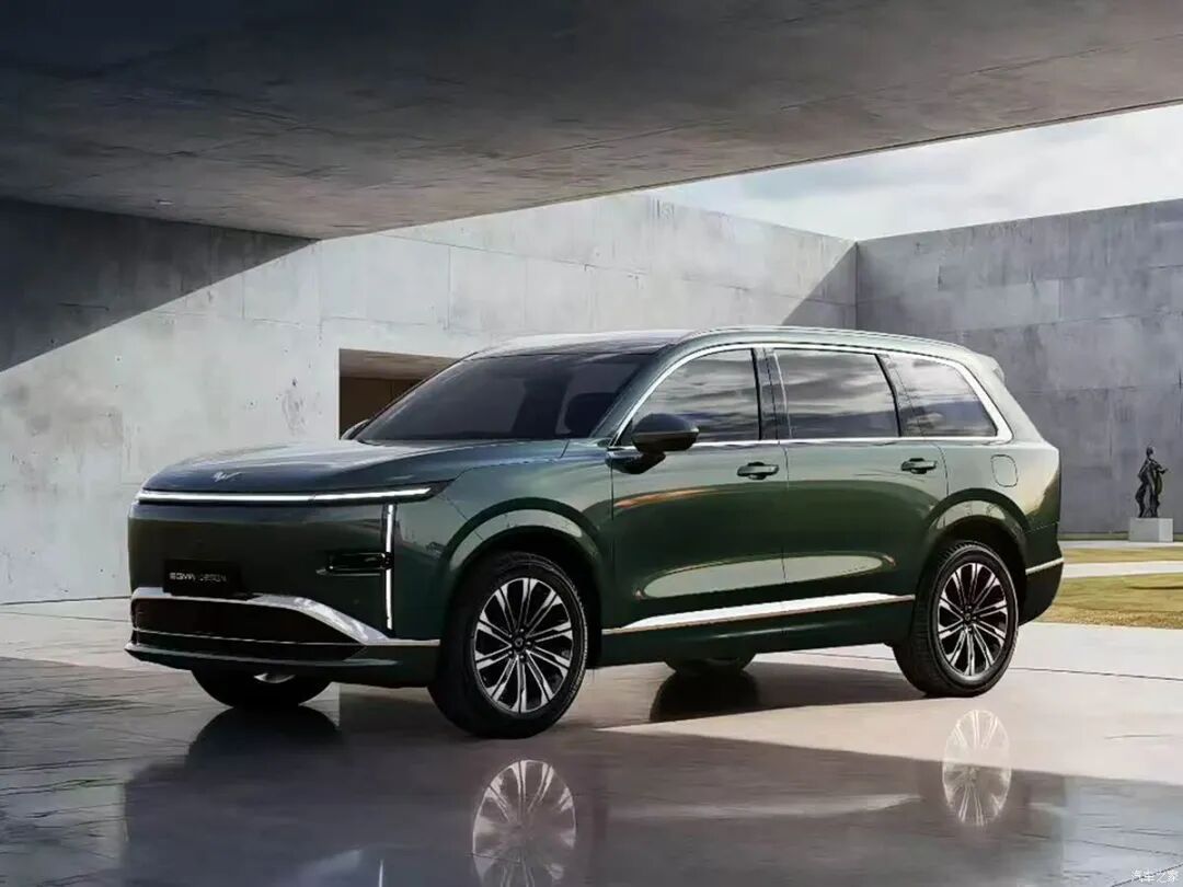 车长近5米,百公里不到6个油!精致、时尚,这还是你认识的五菱吗?