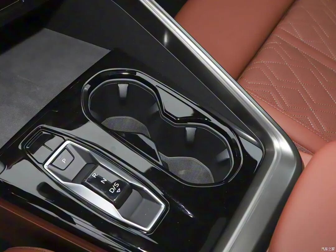 轴距3066mm!2.0T/3.0T动力,前后独立悬架,买A6子的再等等!