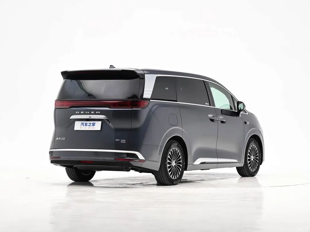 车长或达5.4米！7字大灯，激光雷达，双侧电滑门，30多万就入手？