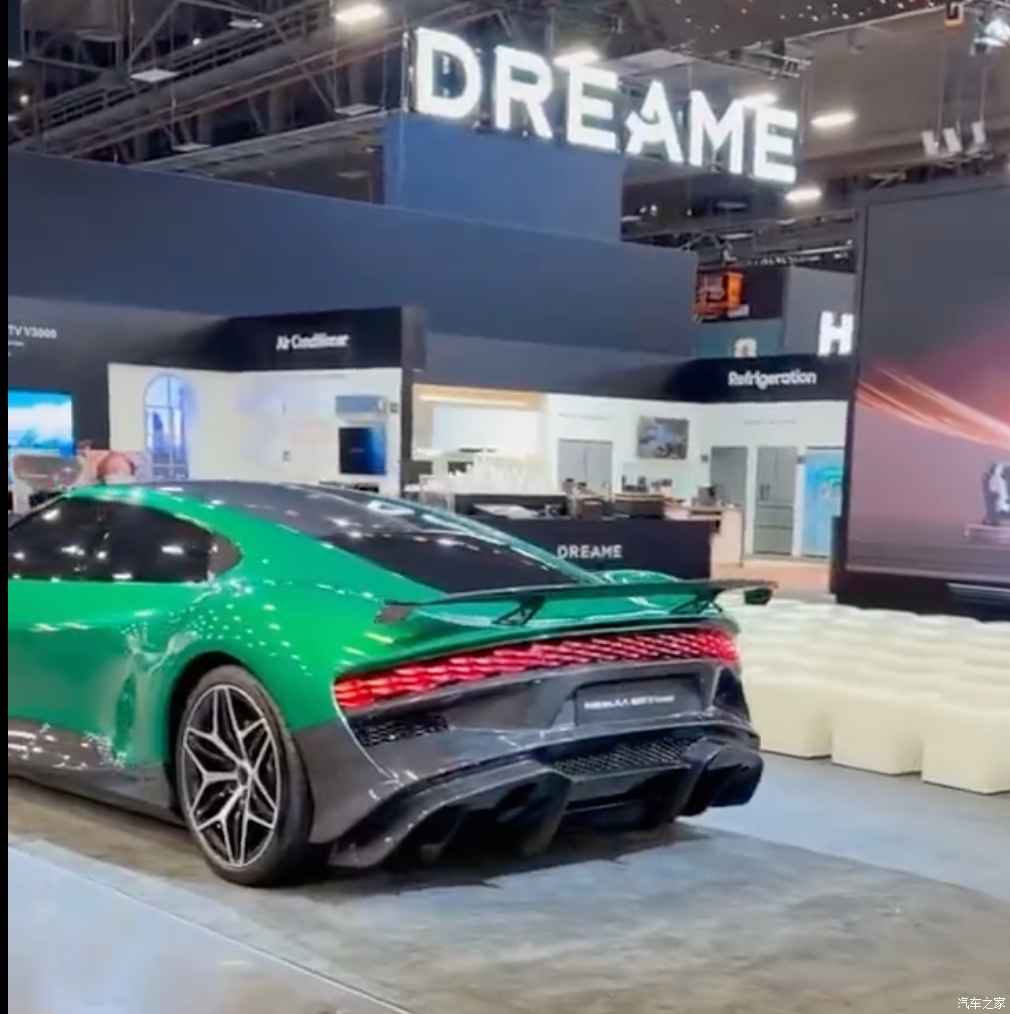 0-100km/h加速小于2秒！1903马力，大尺寸扰流板，这车太帅了！