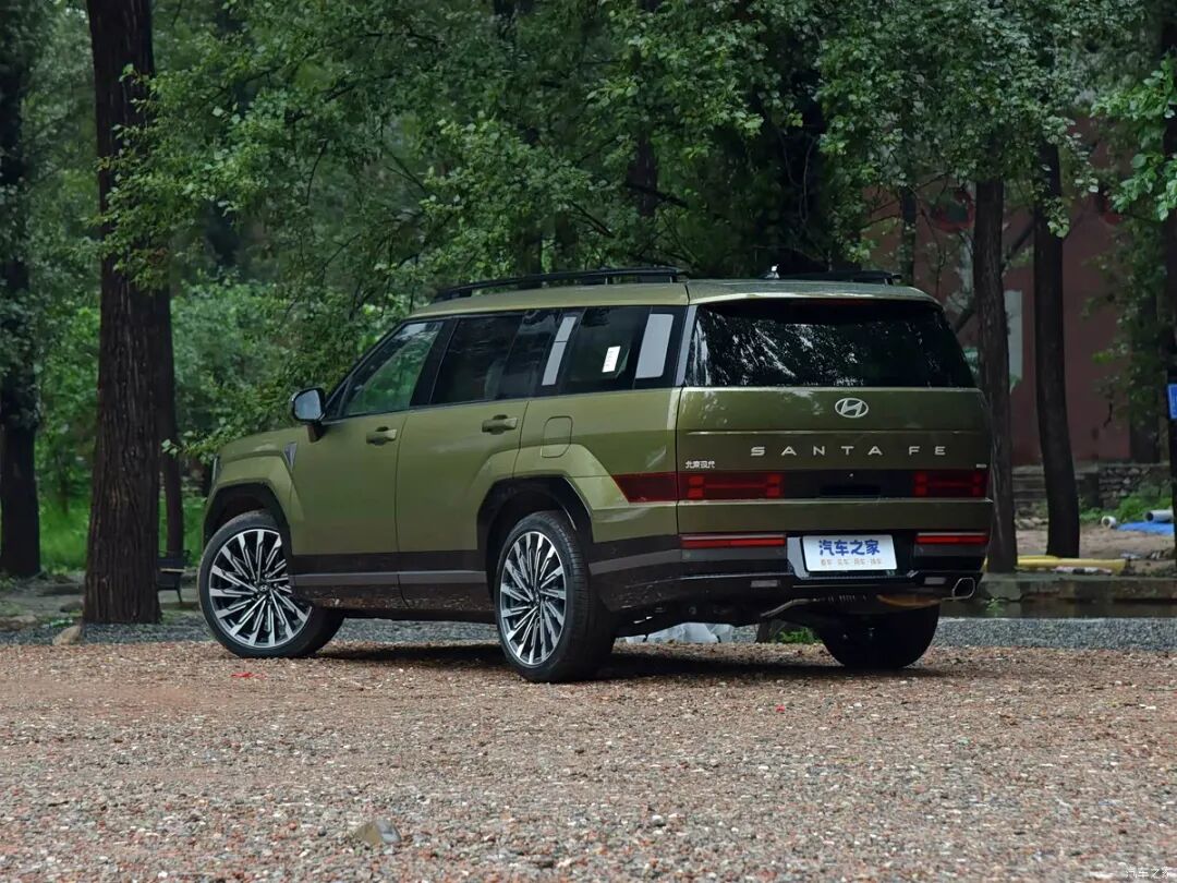 2.0T+8AT，前后独立悬架，Nappa真皮，5/6/7座可选，20万买SUV你会选它吗？