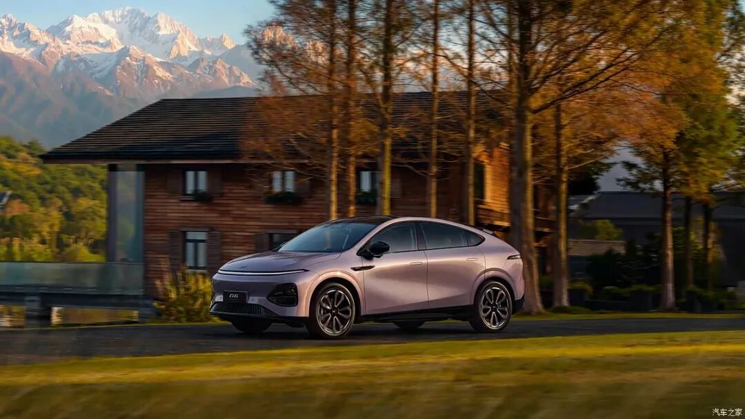 芯片将升级！贯穿星环式灯带，封闭格栅，车顶扰流板，买新车的再等等！