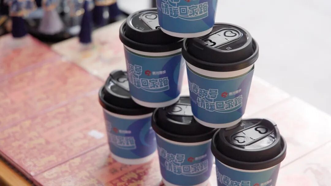 崇川专属浪漫！“春晓号”咖啡巴士温暖启程