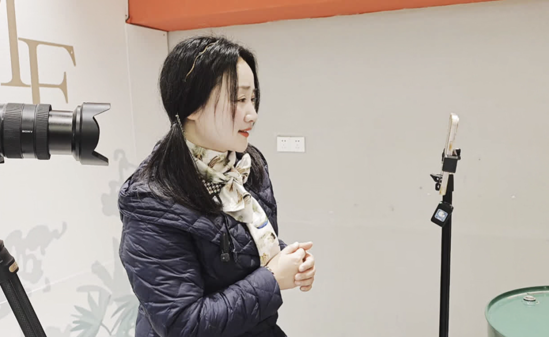 13岁南通女孩的画，被英国夫妇珍藏37年，后续来了！