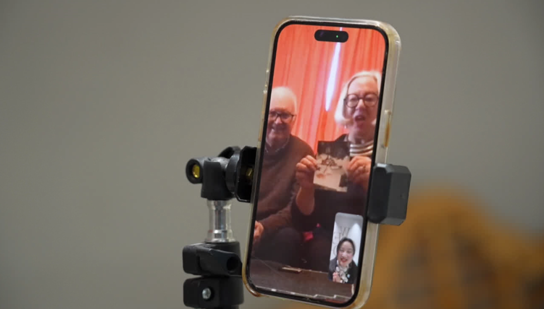 13岁南通女孩的画，被英国夫妇珍藏37年，后续来了！