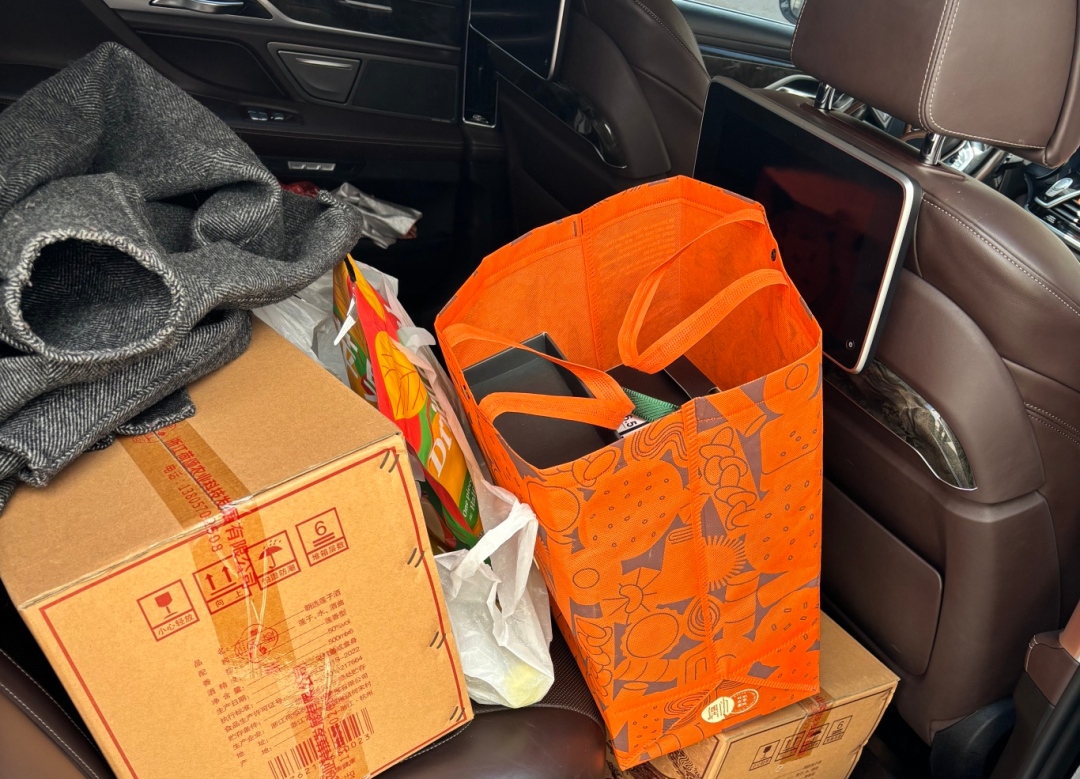 刚刚，又堵成鸳鸯锅了！