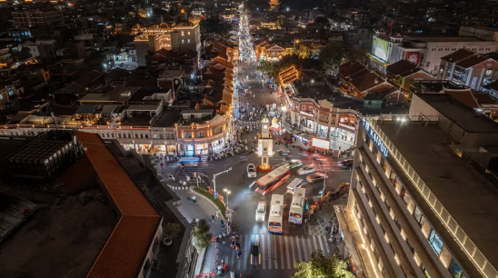 一生必去一次的闽南——簪花、古寺、骑楼、海岛，一次全打卡！